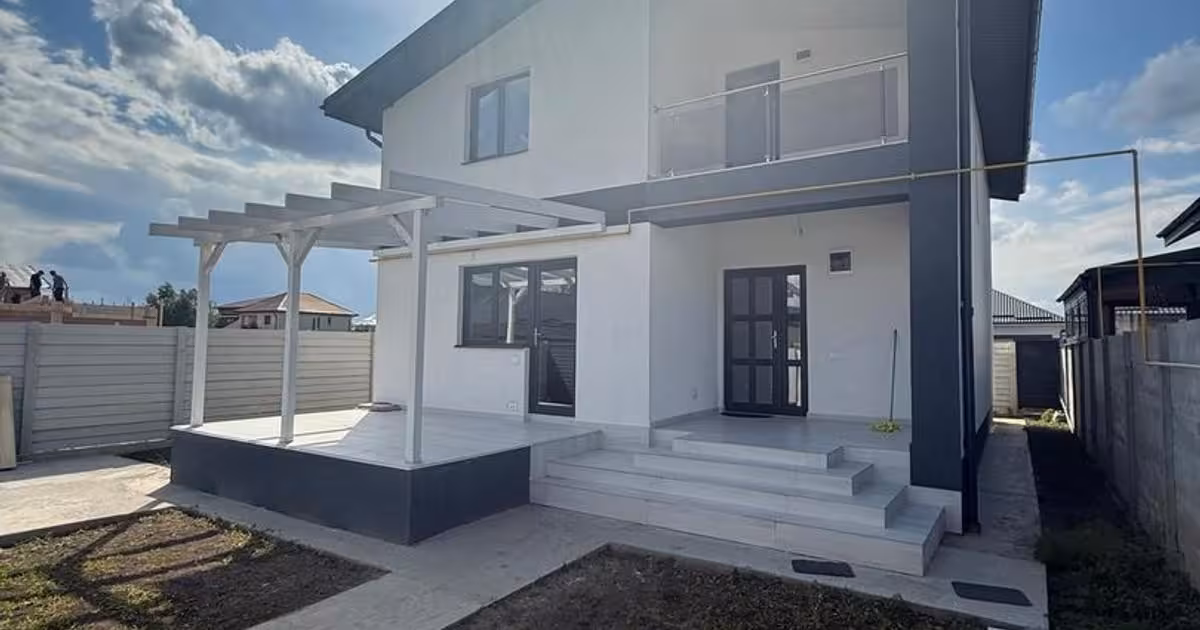 Casă individuală de vânzare cu 4 camere, mobilată în Pantelimon