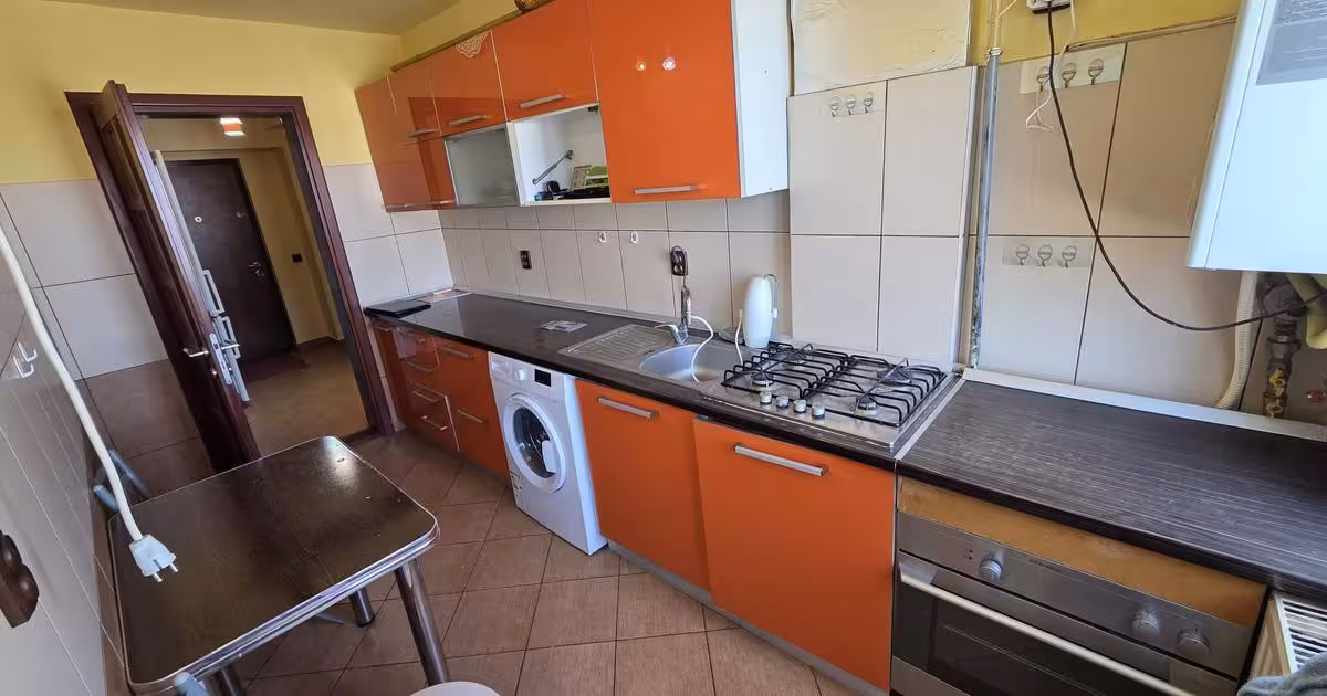 Apartament de vânzare cu 2 camere în zona Babadag, Tulcea