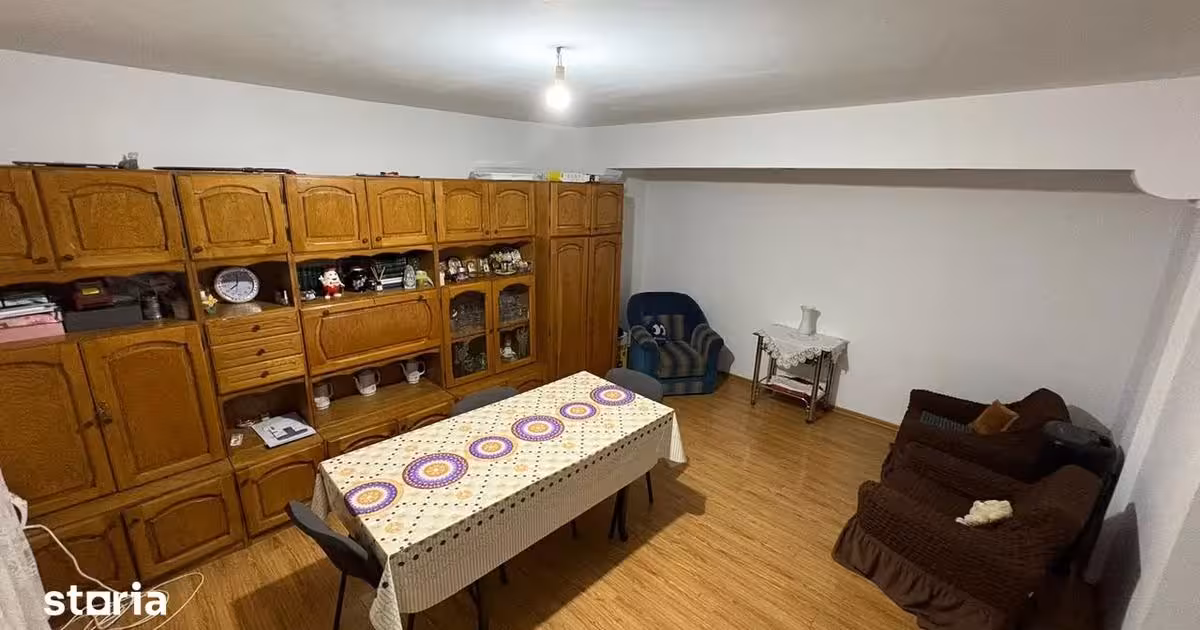 Casă de vânzare cu 6 camere în Somova