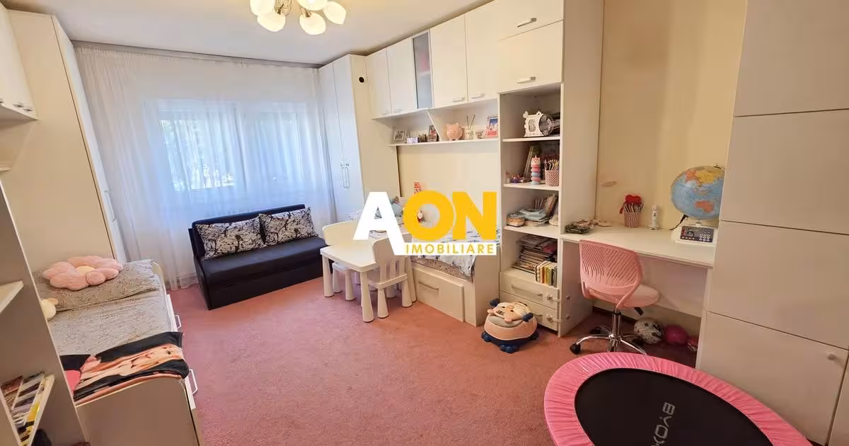 Apartament de vânzare cu 2 camere, mobilat în zona Cetate, Alba Iulia