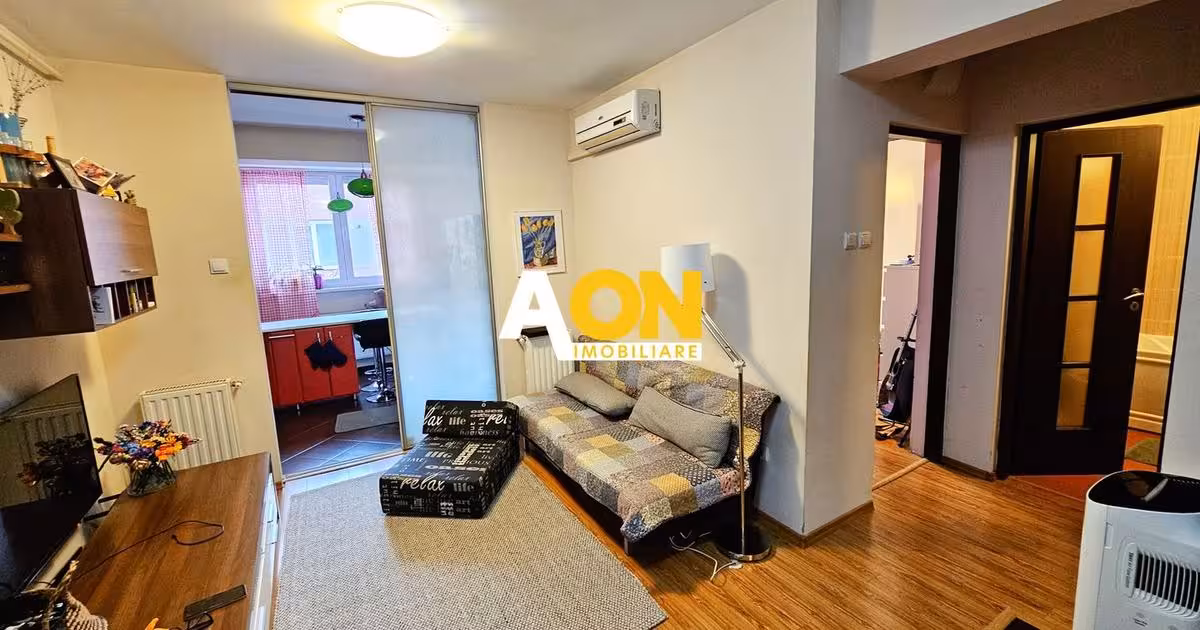 Apartament de vânzare cu 3 camere, mobilat în zona Central, Alba Iulia
