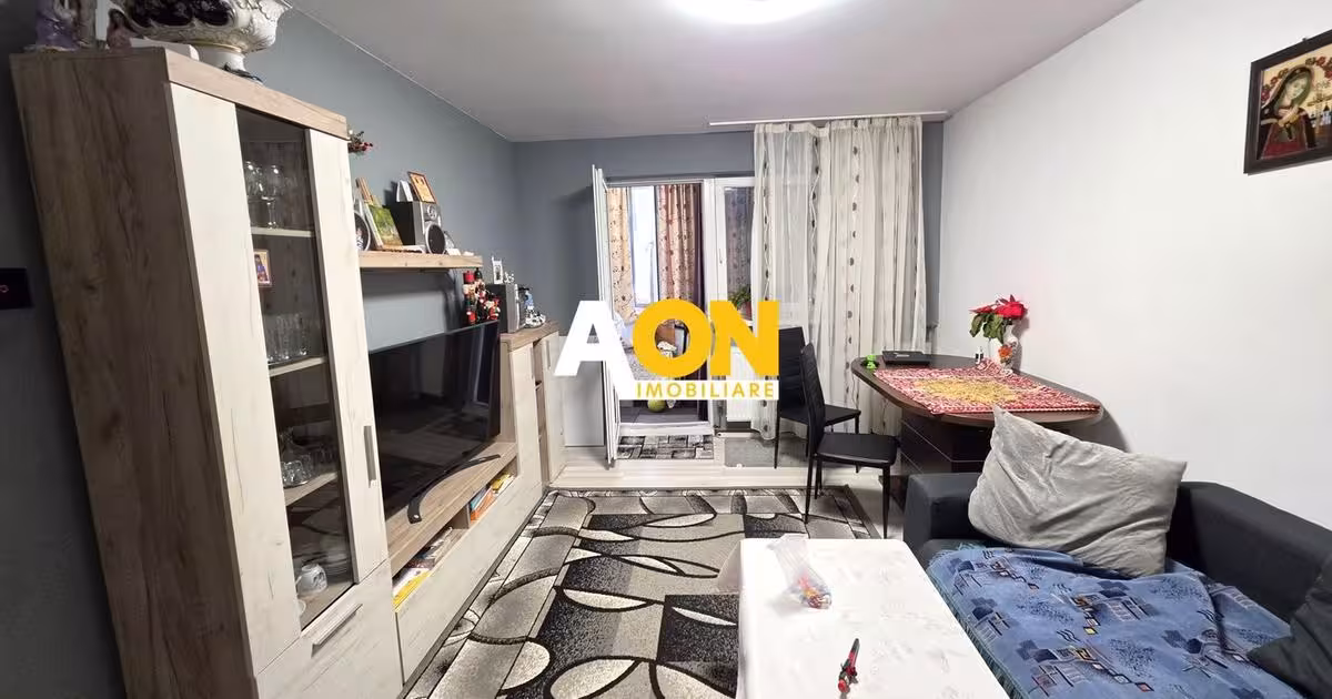 Apartament de vânzare cu 3 camere, mobilat în zona Cetate, Alba Iulia