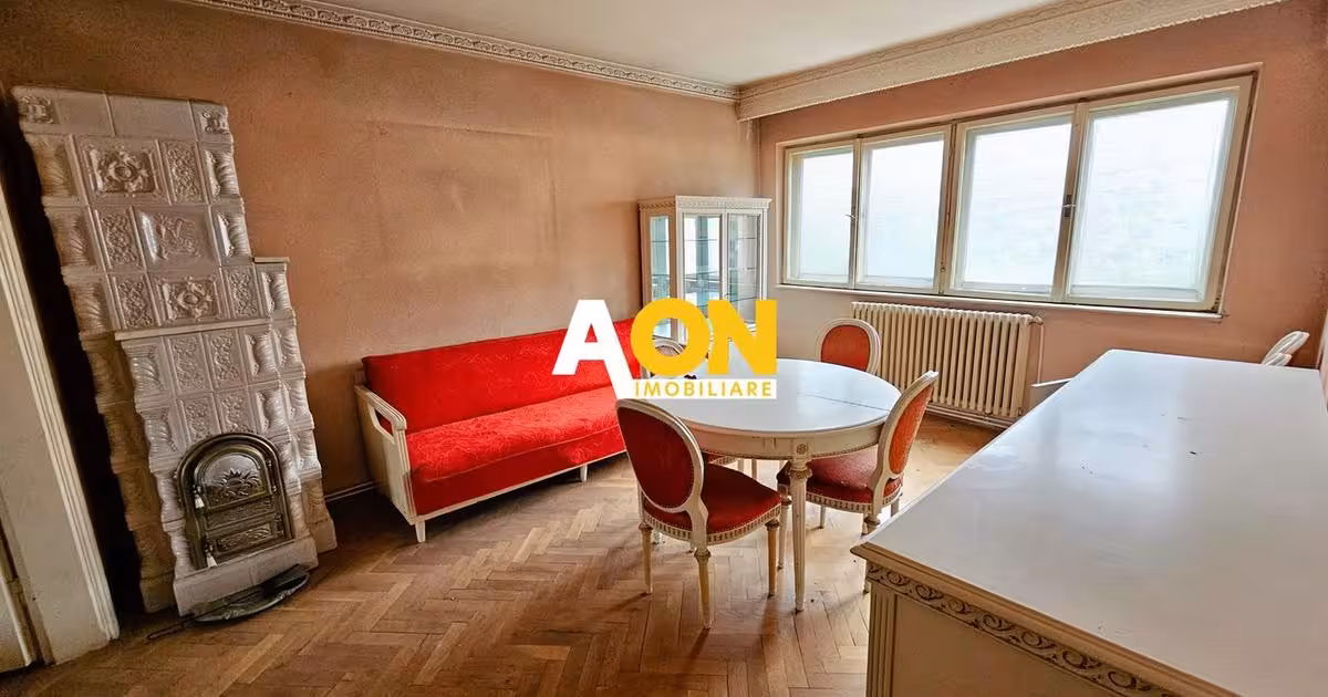 Apartament de vânzare cu 3 camere în zona Central, Alba Iulia