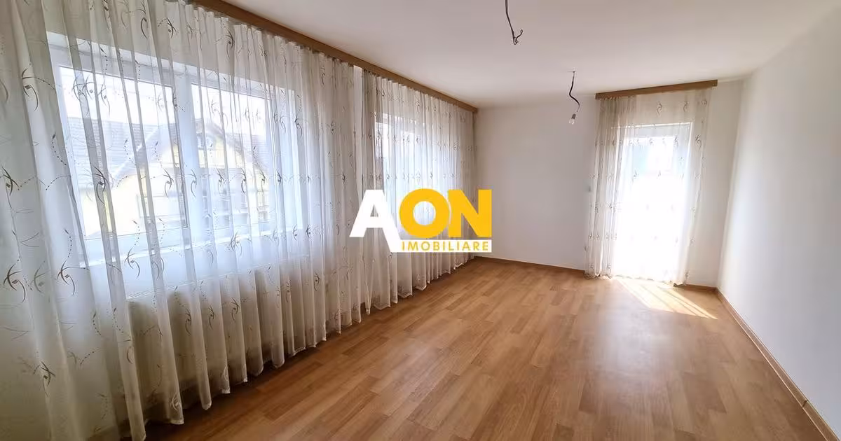 Apartament de vânzare cu 3 camere în zona Micești, Alba Iulia