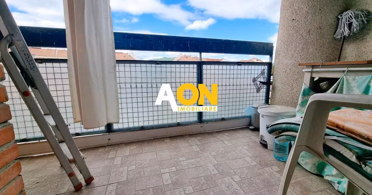 Apartament de vânzare cu 3 camere în zona Central, Alba Iulia
