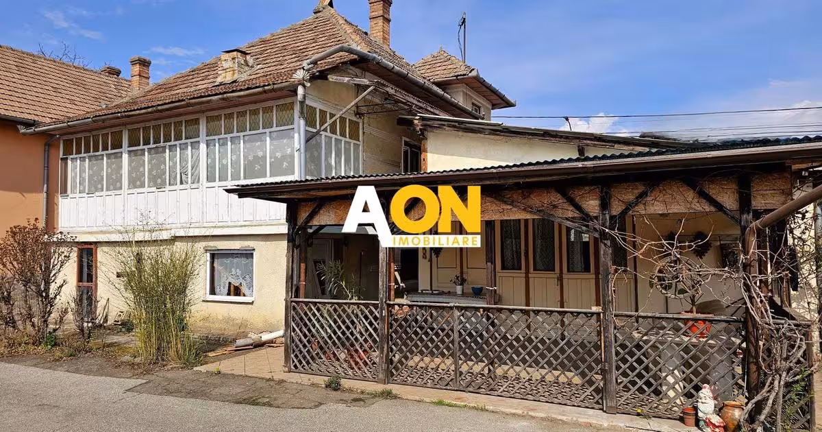 Casă individuală de vânzare cu 4 camere, mobilată în zona Central, Alba Iulia
