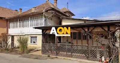Casă Central
