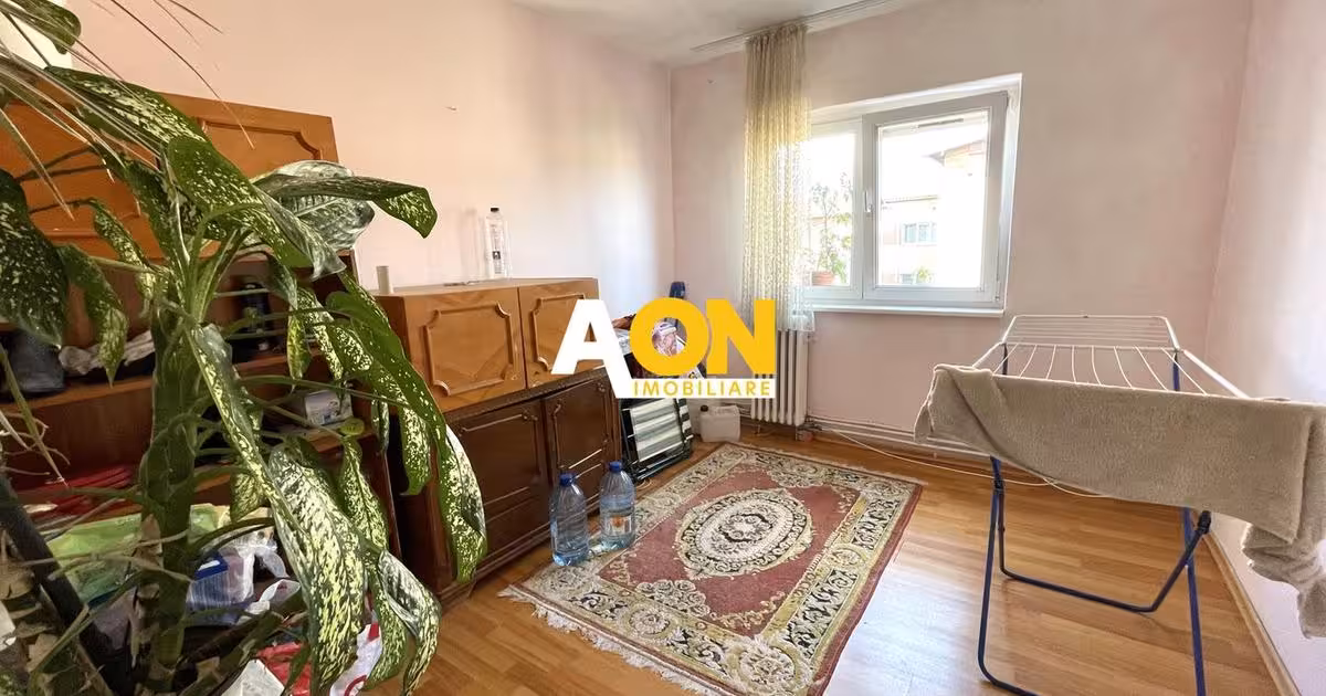 Apartament de vânzare cu 3 camere, mobilat în zona Cetate, Alba Iulia