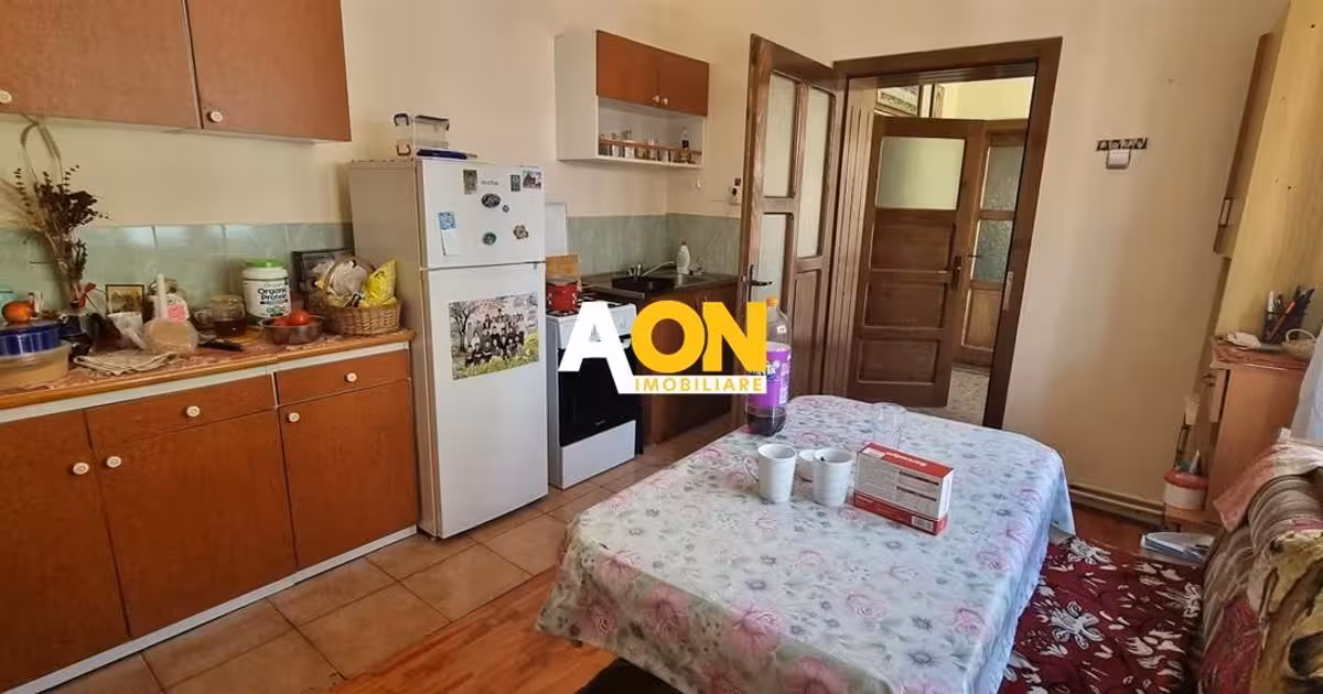 Casă individuală de vânzare cu 2 camere în zona Central, Alba Iulia