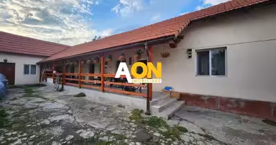 Casă Periferie