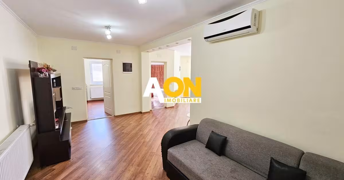 Duplex de vânzare cu 10 camere, mobilat în zona Central, Alba Iulia