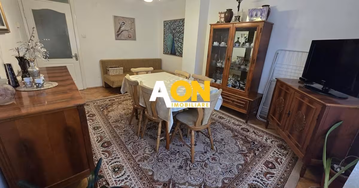 Apartament de vânzare cu 4 camere în zona Cetate, Alba Iulia