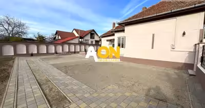 Casă Central