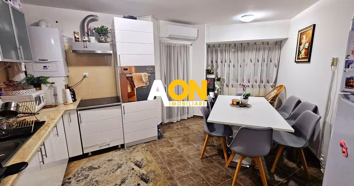 Apartament de vânzare cu 2 camere, mobilat în zona Cetate, Alba Iulia