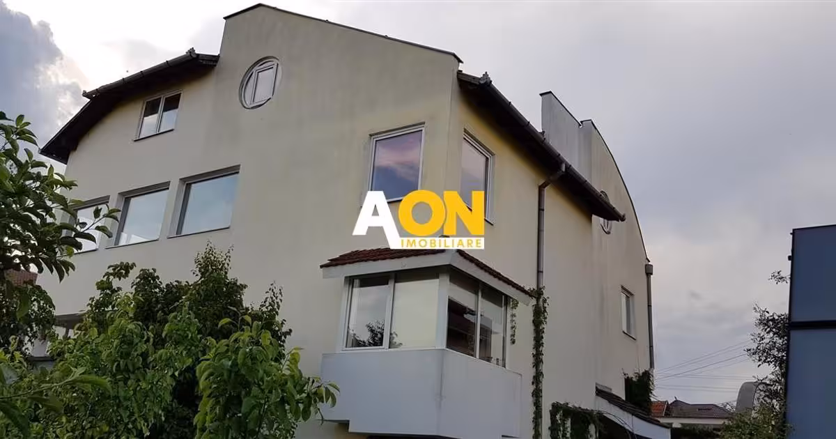 Casă individuală de vânzare cu 10 camere în zona Central, Alba Iulia