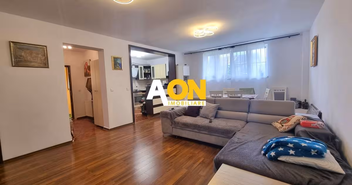 Apartament de vânzare cu 4 camere, mobilat în zona Cetate, Alba Iulia