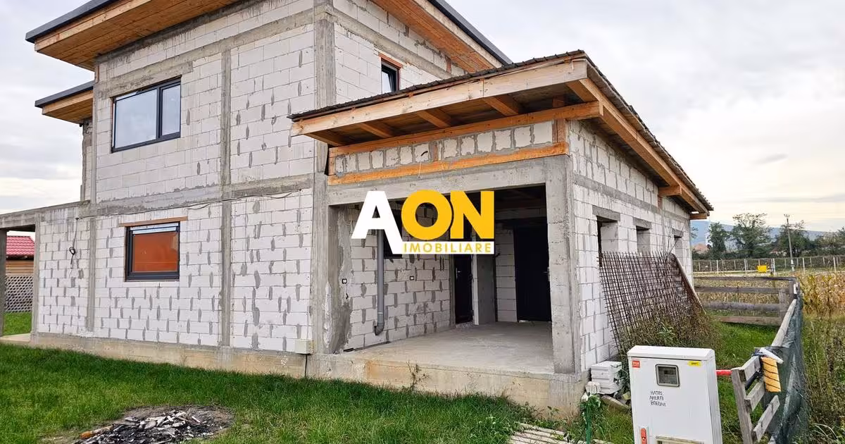 Casă individuală de vânzare cu 5 camere în Ighiu