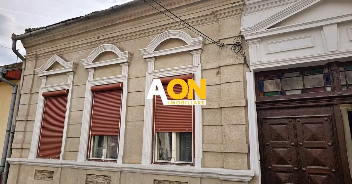 Casă individuală de vânzare cu 5 camere în zona Central, Alba Iulia