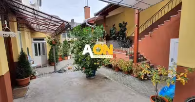 Casă Central