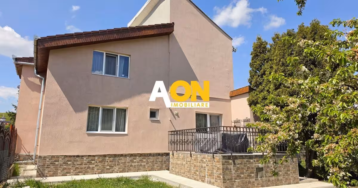 Duplex de vânzare cu 3 camere, mobilat în zona Cetate, Alba Iulia
