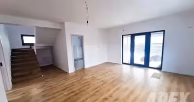 Casă Central