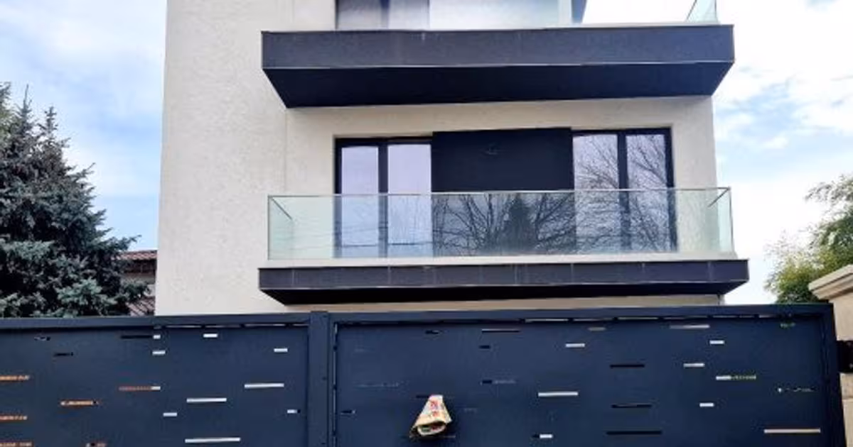 Duplex de vânzare cu 5 camere în zona Bucureștii Noi, Sector 1