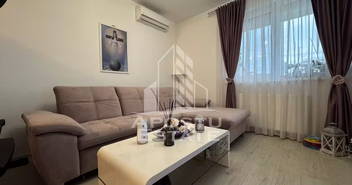 Apartament de vânzare cu 2 camere, mobilat în Giroc