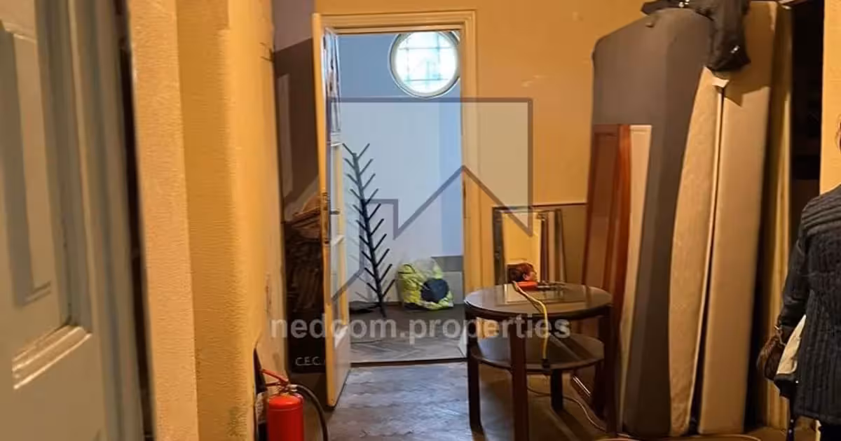 Casă individuală de vânzare cu 8 camere în zona Aviatorilor, Sector 1