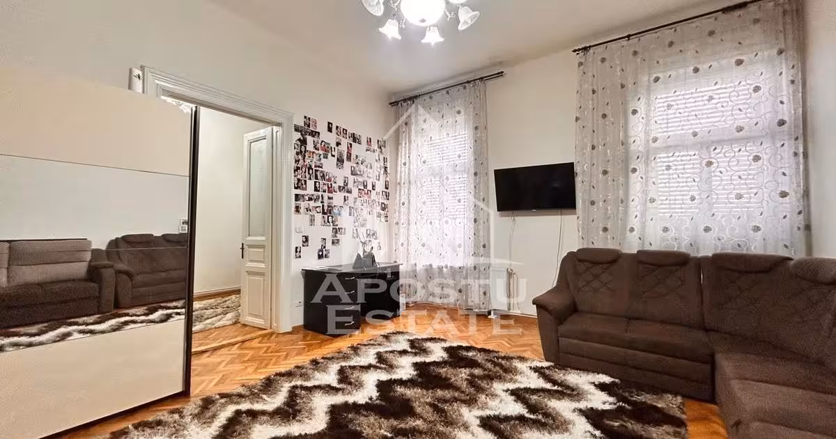 Apartament de vânzare cu 2 camere, mobilat în zona P-ța Maria, Timișoara
