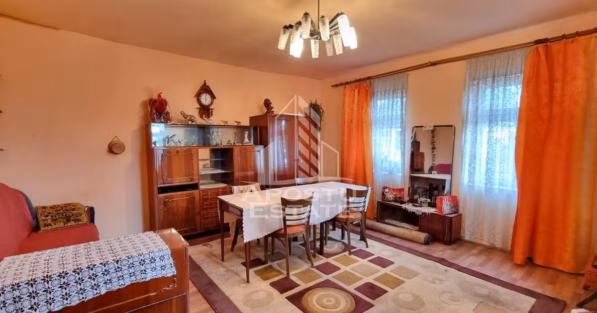 Casă individuală de vânzare cu 3 camere, mobilată în Giarmata