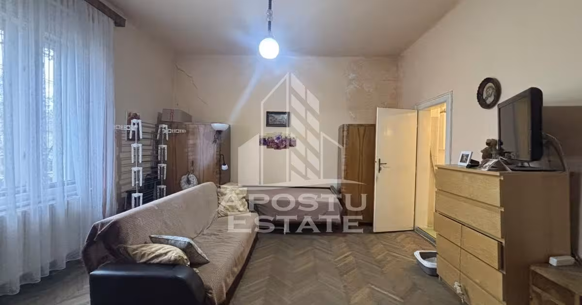 Casă individuală de vânzare cu 3 camere în zona Spitalul Județean, Timișoara