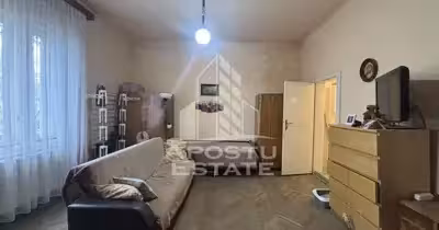 Casă Spitalul Județean