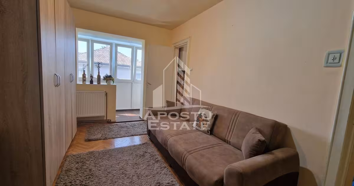 Apartament de vânzare cu 3 camere în zona Dacia, Timișoara