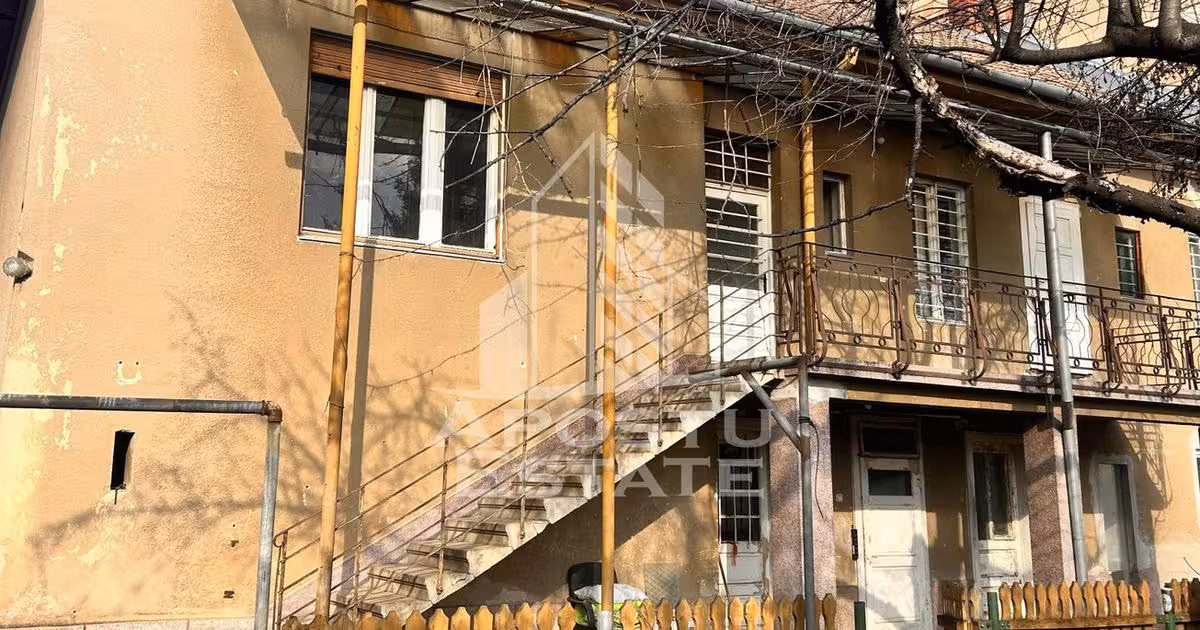 Casă individuală de vânzare cu 6 camere în zona Bălcescu, Timișoara
