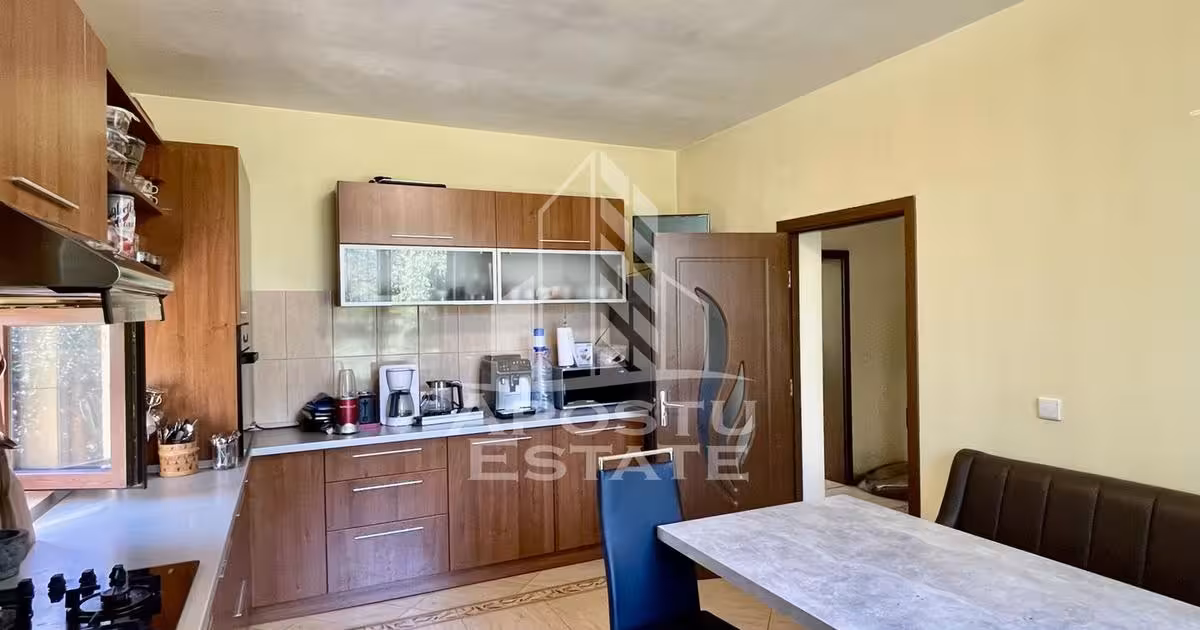 Casă individuală de vânzare cu 5 camere, mobilată în zona Ronaț, Timișoara