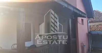 Casă Periferie