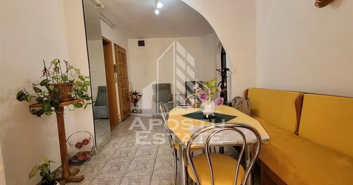 Apartament de vânzare cu 3 camere, mobilat în zona Aradului, Timișoara