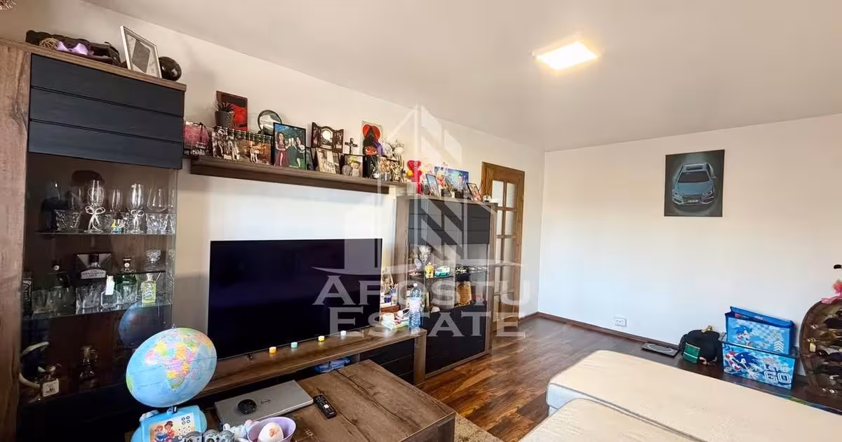 Apartament de vânzare cu 3 camere, mobilat în zona Lipovei, Timișoara
