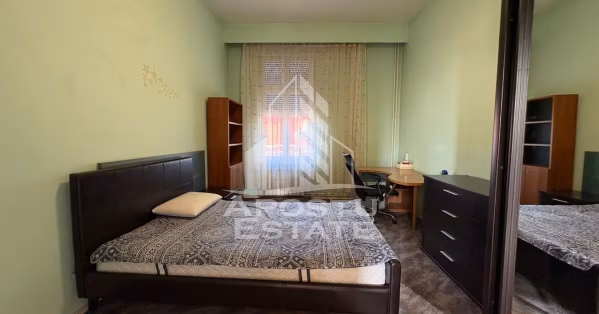 Casă de vânzare cu 8 camere, mobilată în zona Sinaia, Timișoara