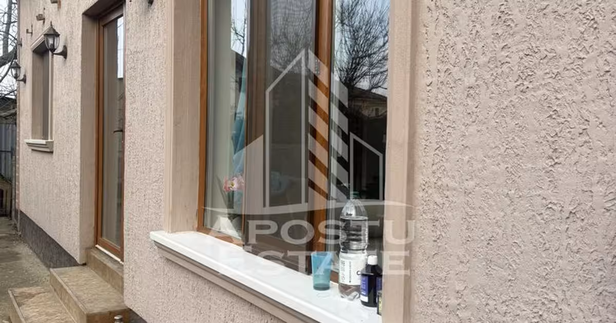 Casă individuală de vânzare cu 5 camere în Ghiroda