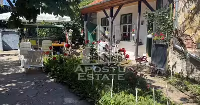 Casă Central
