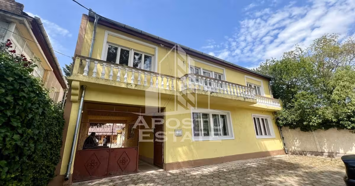 Casă individuală de vânzare cu 12 camere în zona Șagului, Timișoara
