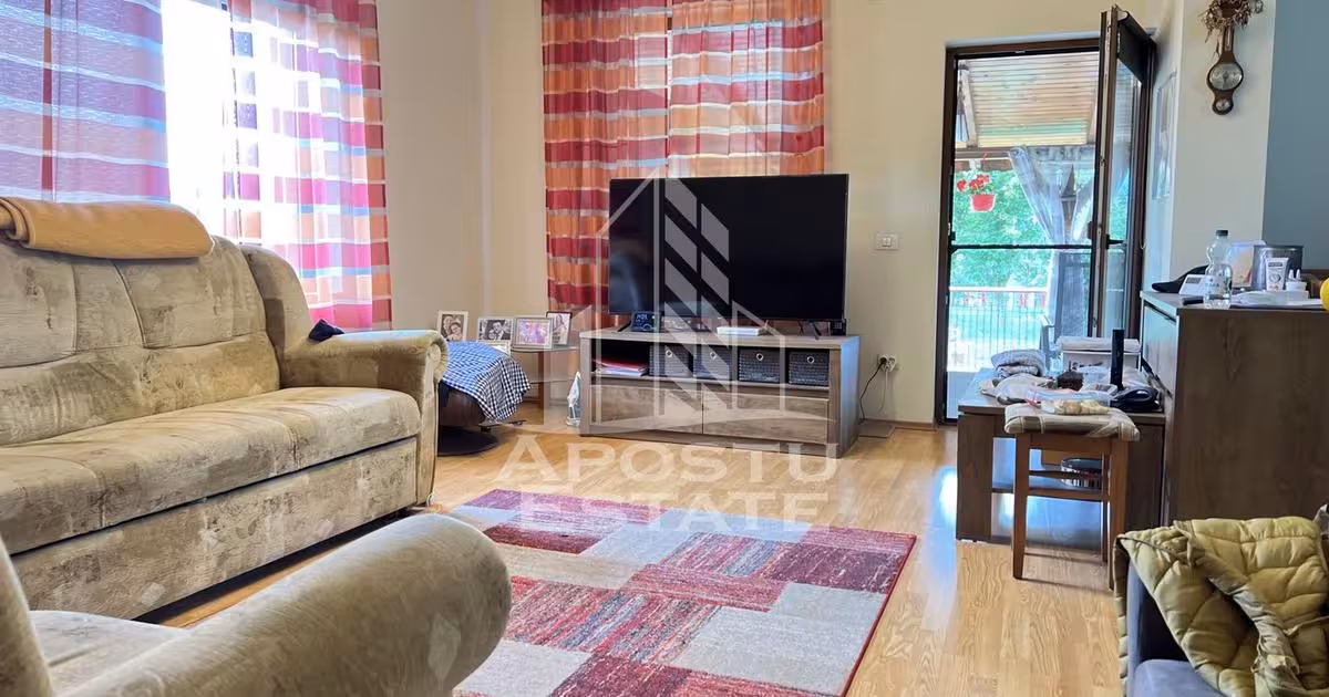 Casă individuală de vânzare cu 5 camere în Sânandrei