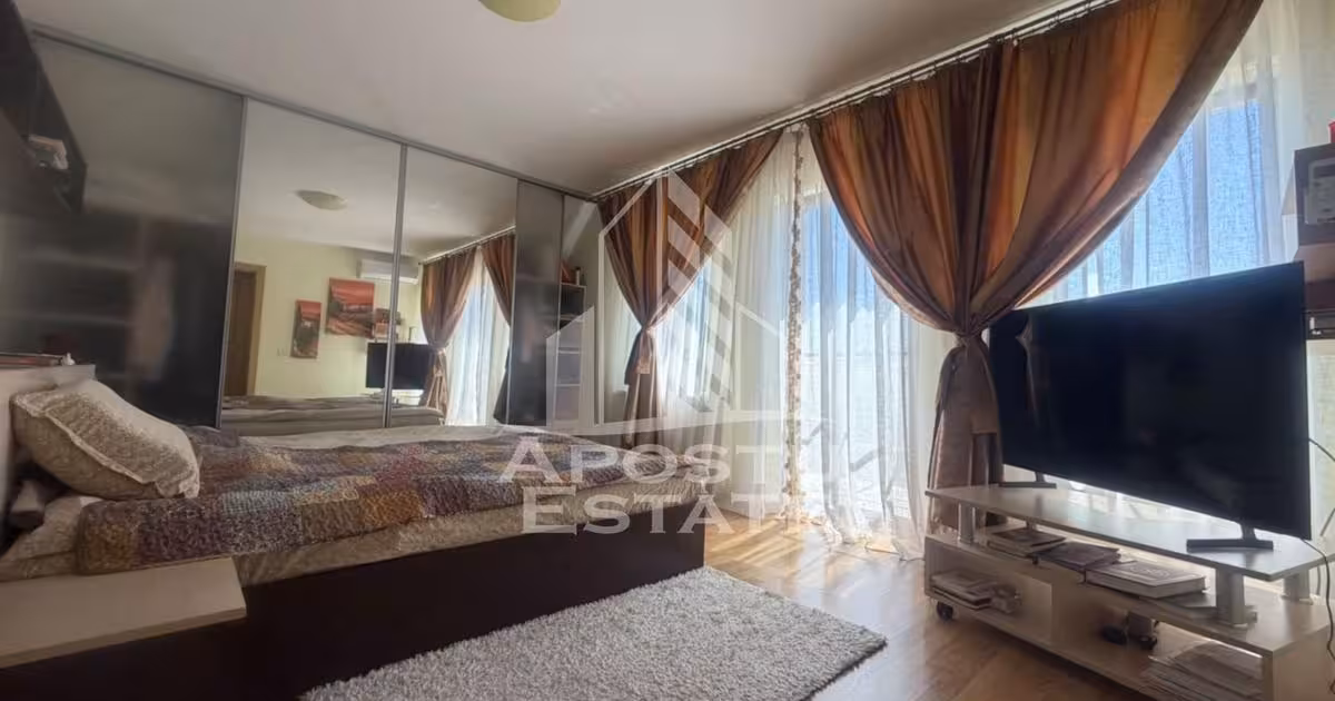 Casă individuală de vânzare cu 5 camere în Sânandrei