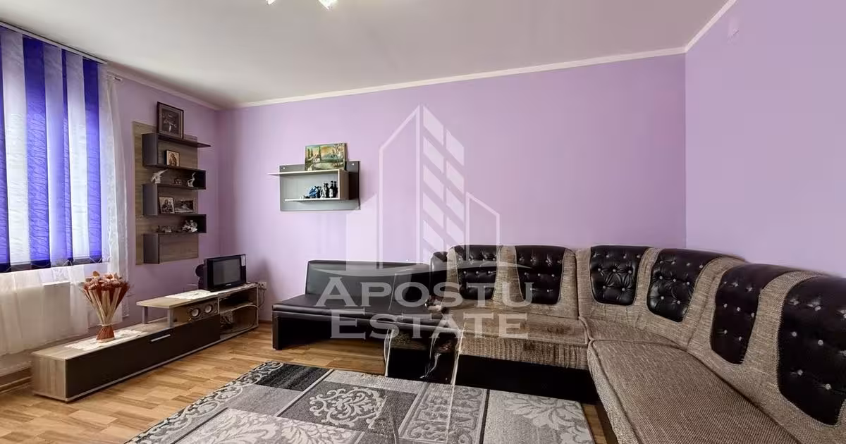 Casă individuală de vânzare cu 6 camere, mobilată în Ghiroda