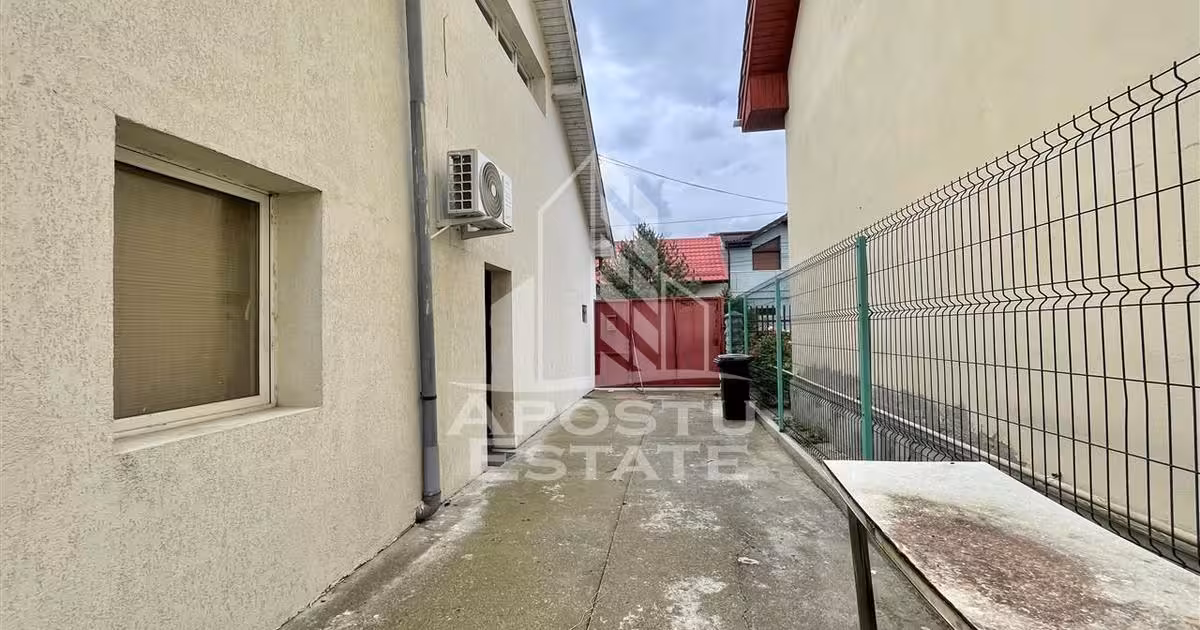 Casă individuală de vânzare cu 7 camere, mobilată în zona Girocului, Timișoara