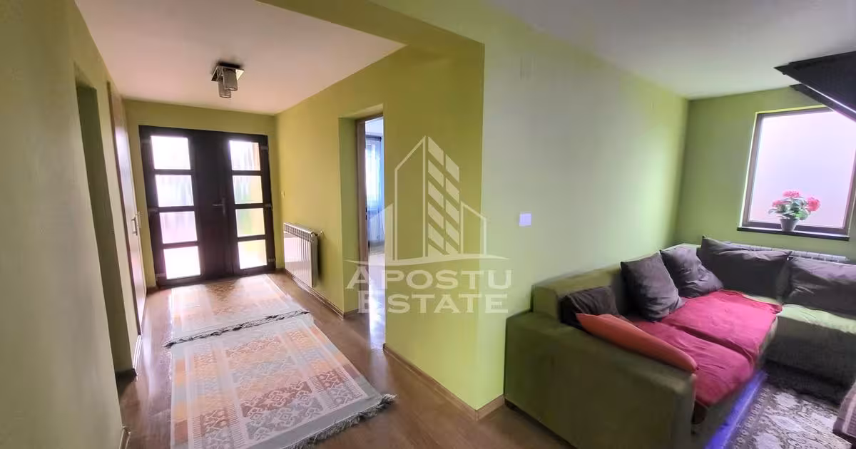 Casă individuală de vânzare cu 3 camere, mobilată în Dumbrăvița