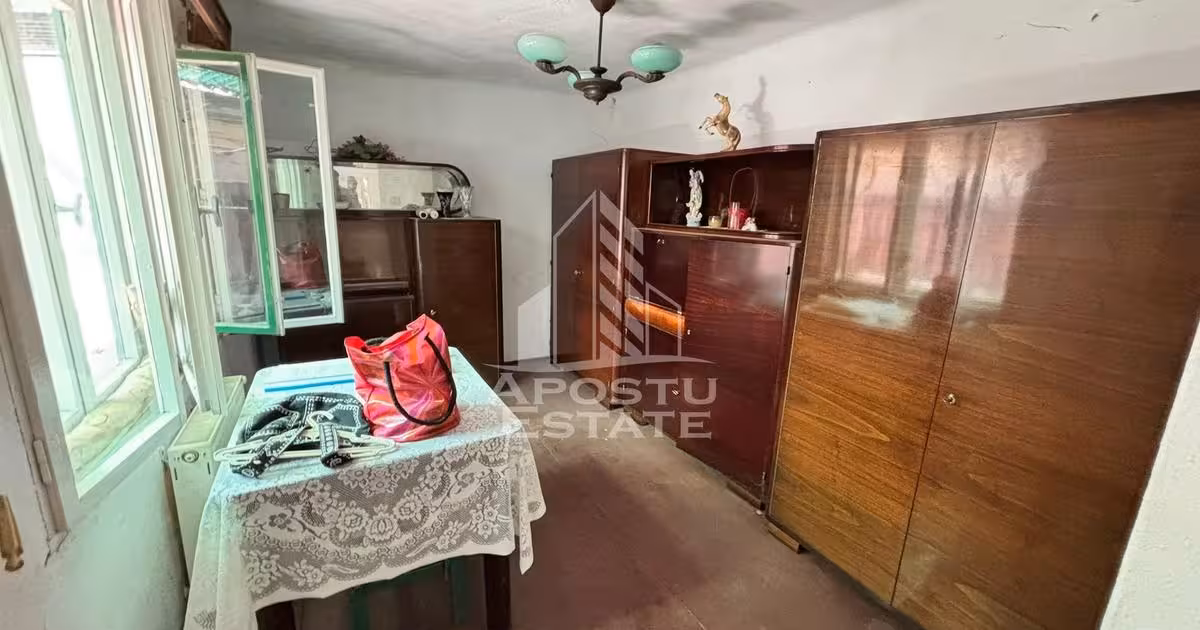 Casă individuală de vânzare cu 4 camere în zona Ciarda Roșie, Timișoara
