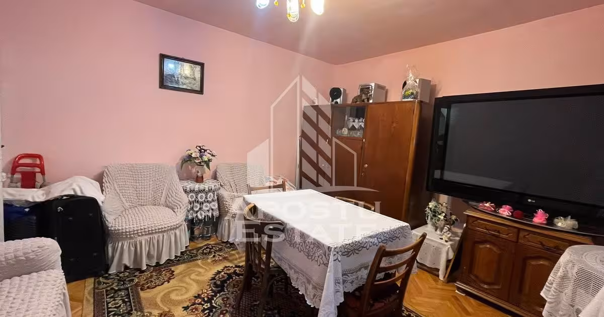 Apartament de vânzare cu 3 camere în zona Girocului, Timișoara