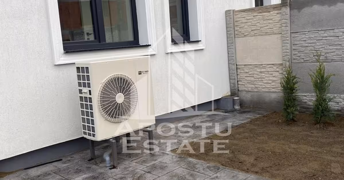 Duplex de vânzare cu 4 camere în Bucovăț (Remetea Mare)